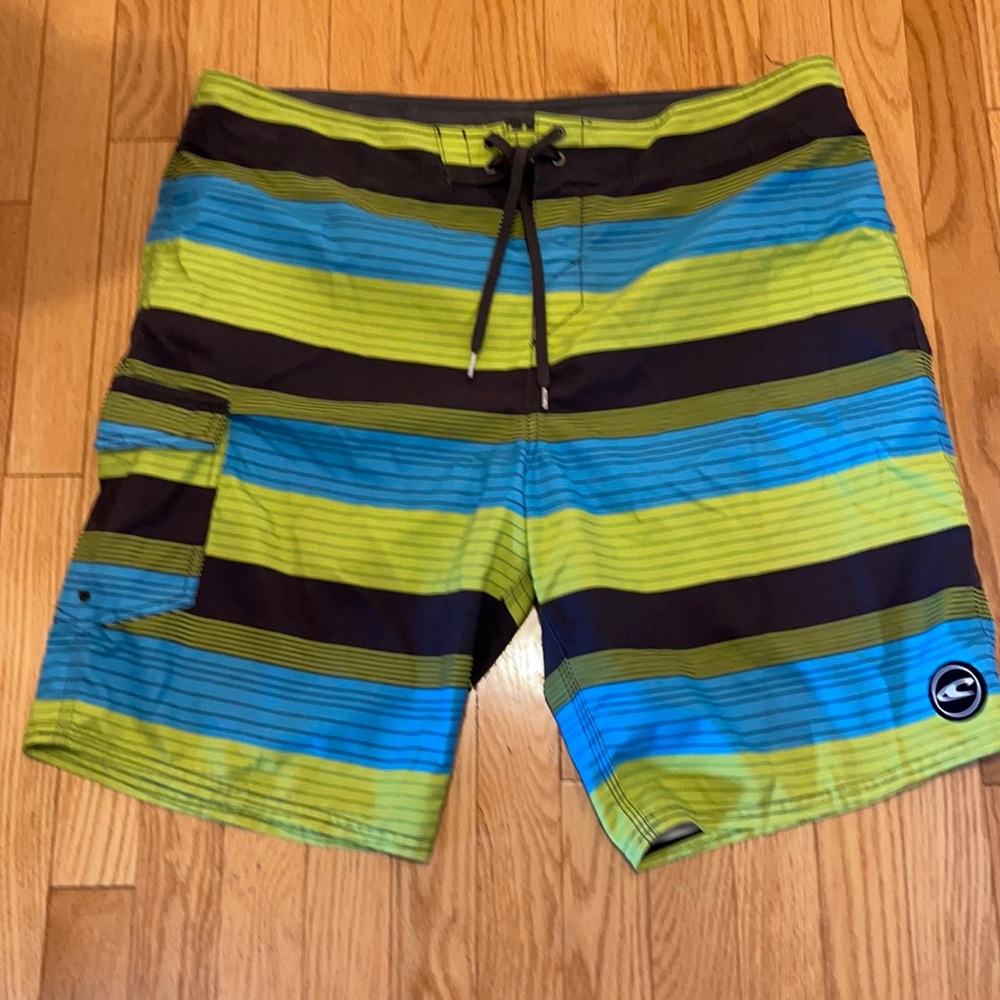 O’Neill men’s board shorts size 38